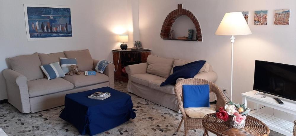 Joivy Spacious 2 Bedroom Apt With Terrace At The Heart Of The Vernazza Exterior photo