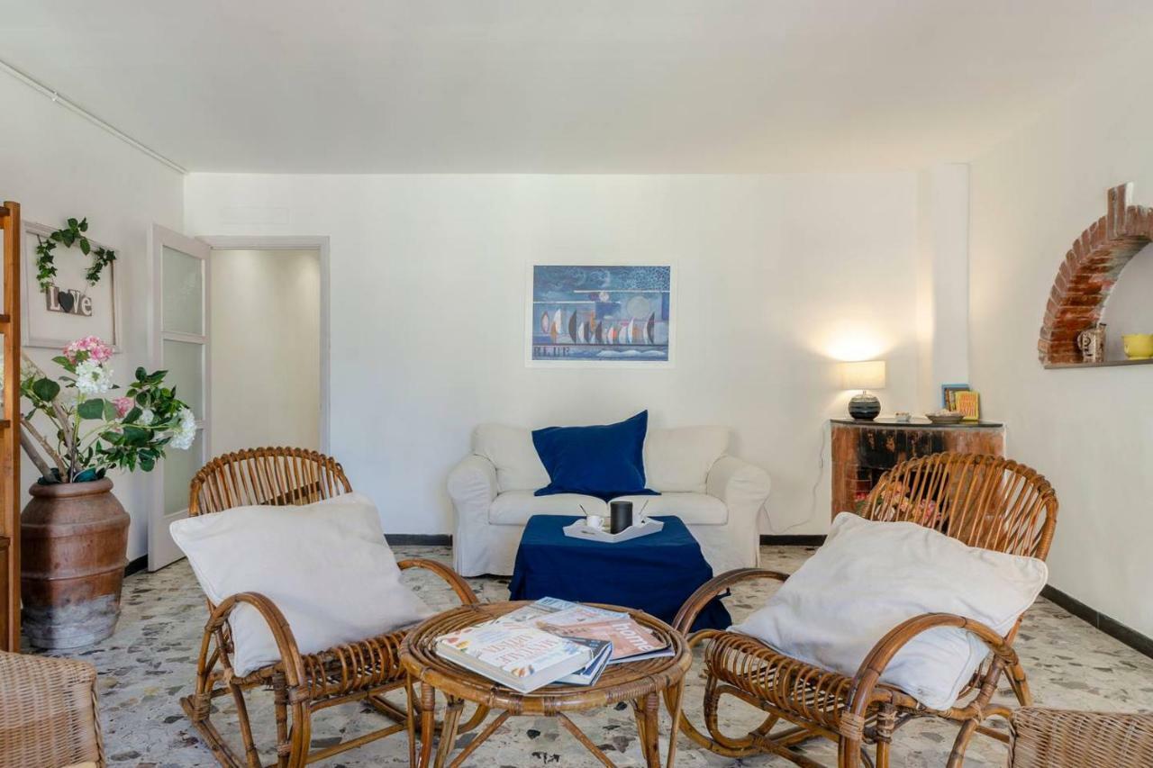 Joivy Spacious 2 Bedroom Apt With Terrace At The Heart Of The Vernazza Exterior photo