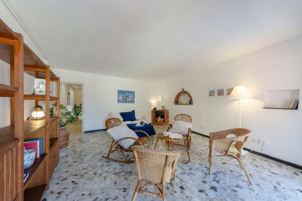 Joivy Spacious 2 Bedroom Apt With Terrace At The Heart Of The Vernazza Exterior photo